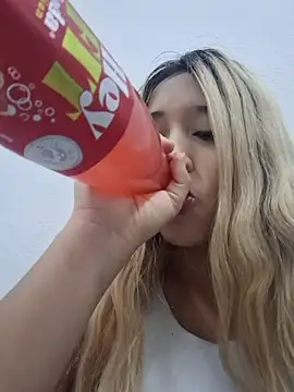Honeycitabomnita online show from 06/24/26, 11:37