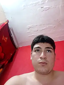 Snapshot of juliio_fox_sc chatting on 06/19/26, 03:55 juliio fox sc online show from 06/19/26, 03:55