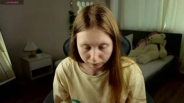 Snapshot of LiliTiny chatting on 07/08/26, 01:10 LiliTiny online show from 07/08/26, 01:10