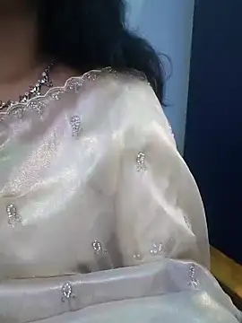 Snapshot of Zaara-Rose chatting on 06/27/26, 05:29 Zaara-Rose online show from 06/27/26, 05:29