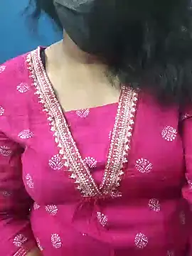 Snapshot of Zaara-Rose chatting on 06/28/26, 09:59 Zaara-Rose online show from 06/28/26, 09:59