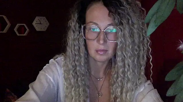 Snapshot of Solenyavo chatting on 06/23/26, 07:56 Solenyavo online show from 06/23/26, 07:56