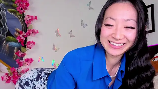 MySweetSofie online show from 09/18/25, 05:59