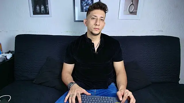 Sr Maykol online show from 07/22/26, 04:37