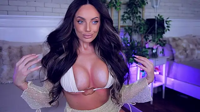 Snapshot of annabellahot chatting on 06/11/26, 03:59 annabellahot online show from 06/11/26, 03:59