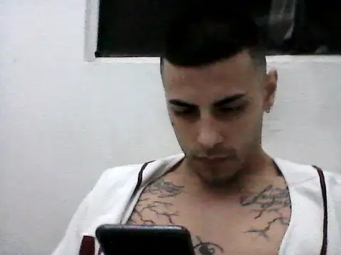 Aronfox23 online show from 08/01/26, 05:50