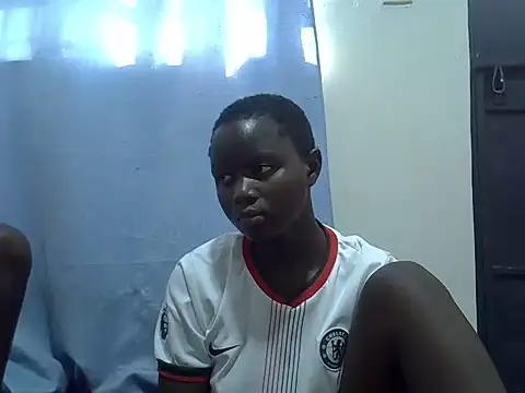 milky gal ebony online show from 07/06/26, 02:14