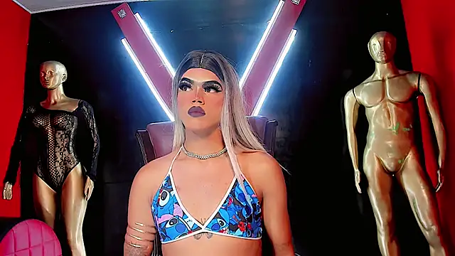 brittany gomez  online show from 08/04/26, 04:04