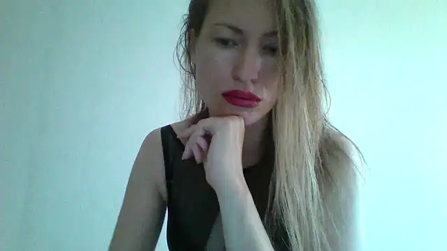 Snapshot of Nimetta chatting on 07/10/26, 03:33 Nimetta online show from 07/10/26, 03:33