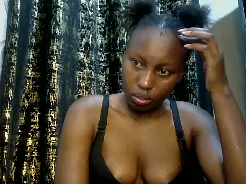 Snapshot of dark_carmel chatting on 06/23/26, 01:47 dark carmel online show from 06/23/26, 01:47