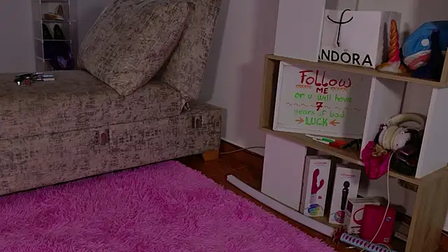Vi anayaa online show from 06/25/26, 11:48