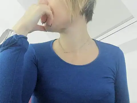 Snapshot of Ssoniaaa chatting on 02/24/25, 03:23 Ssoniaaa online show from 02/24/25, 03:23