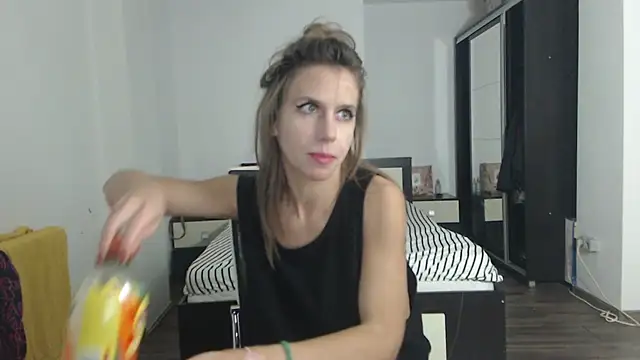 DedeSibel online show from 01/28/25, 05:46