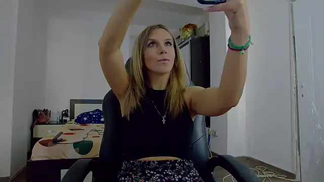 DedeSibel online show from 10/30/25, 12:28