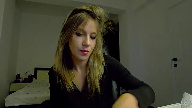 DedeSibel online show from 03/23/26, 04:22