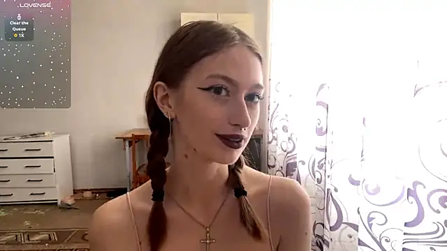 NicoleLouis online show from 06/22/26, 09:06