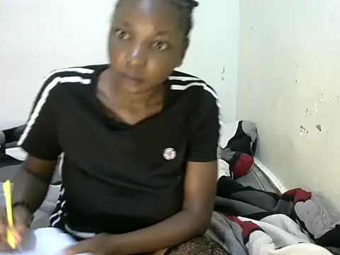 Snapshot of Qcmadonna chatting on 07/25/26, 09:18 Qcmadonna online show from 07/25/26, 09:18