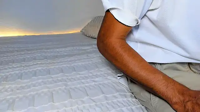 Your couplepervert0 online show from 06/25/26, 01:27