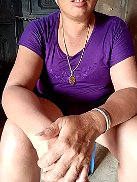 NyloveSquirt online show from 06/27/26, 08:41