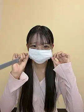risa      online show from 07/06/26, 01:52