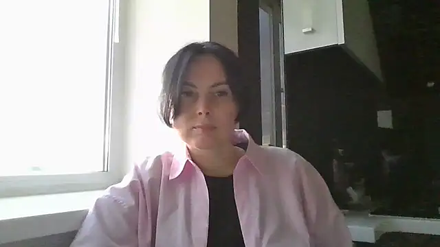 Snapshot of Velissada chatting on 06/27/26, 08:25 Velissada online show from 06/27/26, 08:25