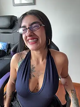 JennaNovva online show from 07/28/26, 04:05