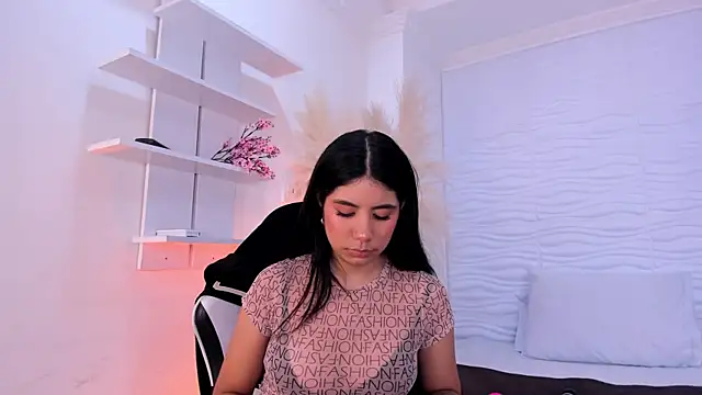 Snapshot of AylinLove_ chatting on 07/25/26, 11:08 AylinLove online show from 07/25/26, 11:08