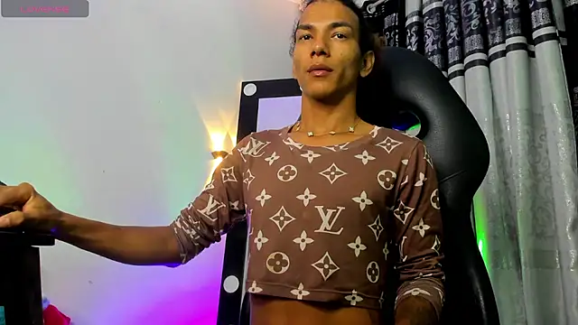 katiee11 online show from 07/22/26, 05:32
