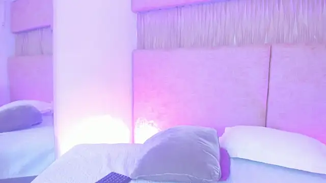   Izumii   online show from 07/28/26, 03:21