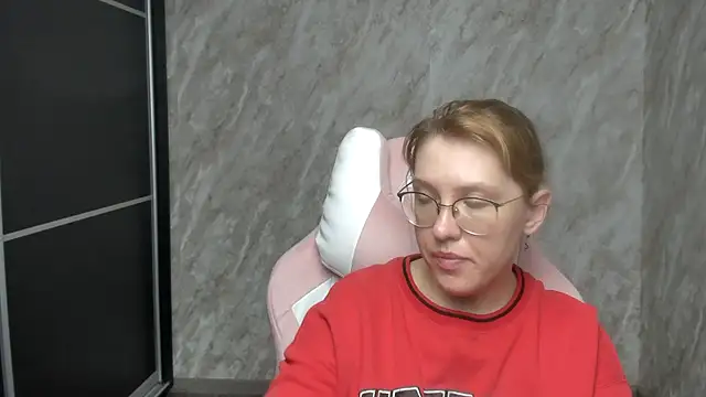 Snapshot of Reginasmilee chatting on 03/05/25, 02:57 Reginasmilee online show from 03/05/25, 02:57