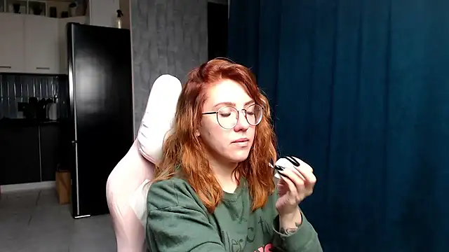 Snapshot of Reginasmilee chatting on 10/01/25, 02:50 Reginasmilee online show from 10/01/25, 02:50