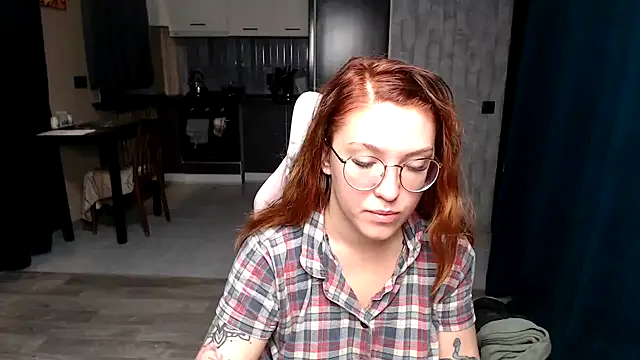 Snapshot of Reginasmilee chatting on 10/04/25, 01:14 Reginasmilee online show from 10/04/25, 01:14