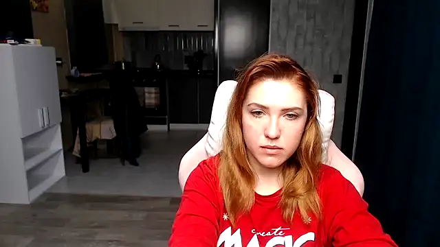 Snapshot of Reginasmilee chatting on 10/11/25, 11:36 Reginasmilee online show from 10/11/25, 11:36