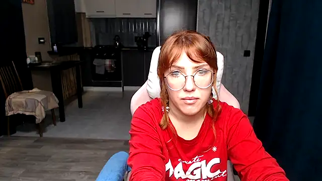 Snapshot of Reginasmilee chatting on 10/12/25, 11:37 Reginasmilee online show from 10/12/25, 11:37