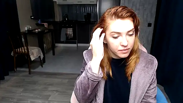 Snapshot of Reginasmilee chatting on 10/20/25, 11:27 Reginasmilee online show from 10/20/25, 11:27