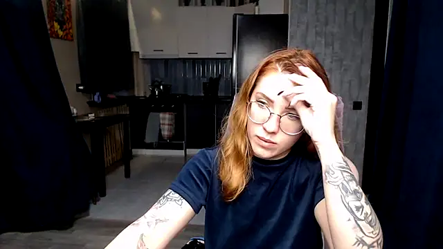 Snapshot of Reginasmilee chatting on 10/22/25, 11:26 Reginasmilee online show from 10/22/25, 11:26