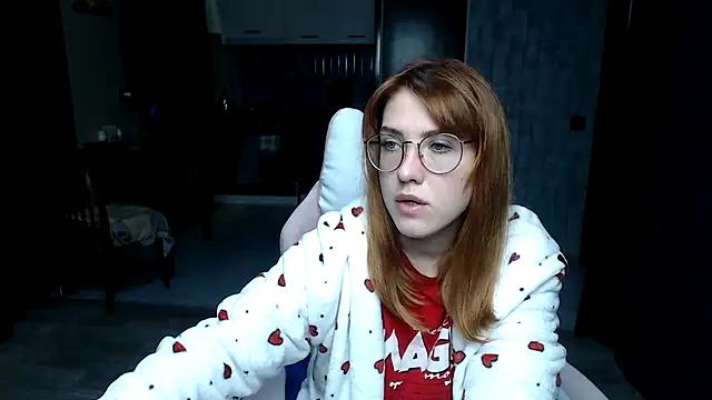 Snapshot of Reginasmilee chatting on 10/24/25, 03:03 Reginasmilee online show from 10/24/25, 03:03