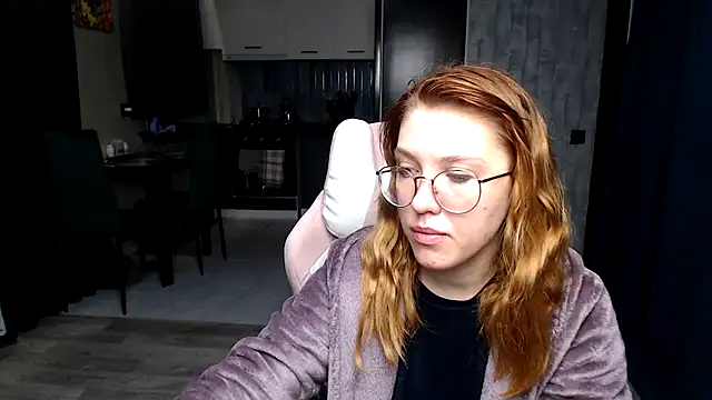 Snapshot of Reginasmilee chatting on 11/03/25, 02:24 Reginasmilee online show from 11/03/25, 02:24