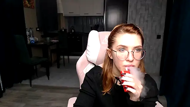 Snapshot of Reginasmilee chatting on 11/05/25, 01:22 Reginasmilee online show from 11/05/25, 01:22