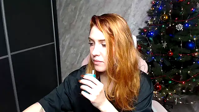 Snapshot of Reginasmilee chatting on 12/19/25, 11:39 Reginasmilee online show from 12/19/25, 11:39