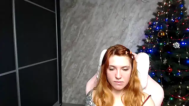 Snapshot of Reginasmilee chatting on 12/21/25, 01:07 Reginasmilee online show from 12/21/25, 01:07