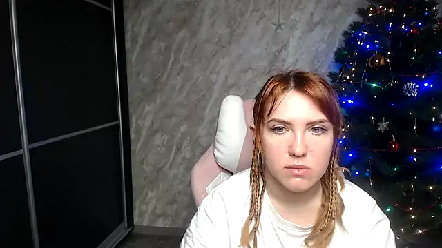 Snapshot of Reginasmilee chatting on 01/10/26, 12:56 Reginasmilee online show from 01/10/26, 12:56