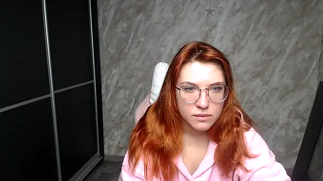 Snapshot of Reginasmilee chatting on 02/04/26, 02:28 Reginasmilee online show from 02/04/26, 02:28