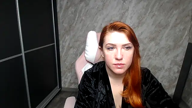 Snapshot of Reginasmilee chatting on 02/06/26, 10:46 Reginasmilee online show from 02/06/26, 10:46