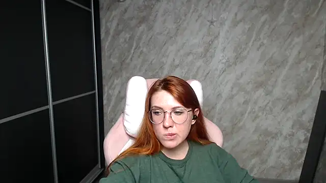 Snapshot of Reginasmilee chatting on 02/10/26, 05:33 Reginasmilee online show from 02/10/26, 05:33