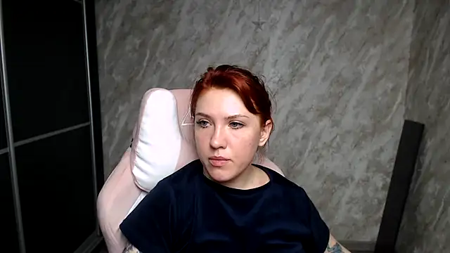 Reginasmilee online show from 03/11/26, 02:28