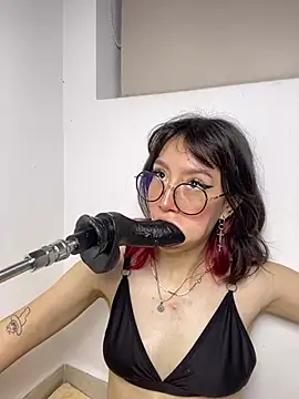 im lizzy17 online show from 07/07/26, 06:47