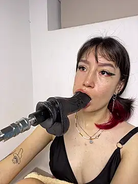 im lizzy17 online show from 07/07/26, 01:15