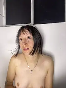 im lizzy17 online show from 08/07/26, 07:32