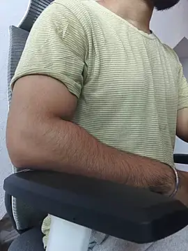 Snapshot of 8inch_hunk19 chatting on 07/21/26, 06:05 8inch hunk19 online show from 07/21/26, 06:05